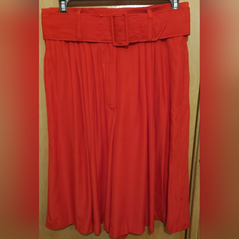 1980s Vtg Marnie West Split Skirt Shorts Womens Sz 9/10 Red Silky Rayon